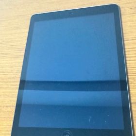 Apple iPad AIR初代 本体 16G