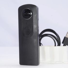 RICOH THETA S ブラック 360度全天球カメラ 360° Full HD 30fps フルハイビジョン動画 25分間連続撮影可能 精度の高い自然なスティッチング HDR合成撮影で明暗差のある室内撮影もきれいに撮影できます 910720
