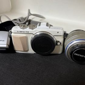 OLYMPUS PEN Lite E-PL7 レンズキット フラッシュ付