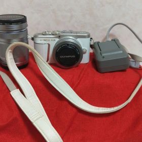 OLYMPUS PEN E-PL3 ホワイト レンズ付き