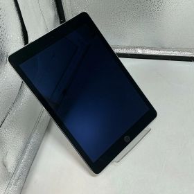 Apple iPad Air 2 16GB MGL12J/A スペースグレイ【中古】