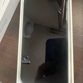 Apple iPhone 17ホワイト 本体新品同様