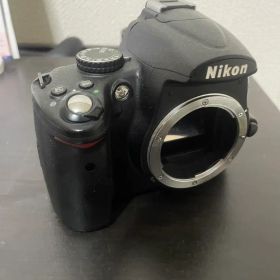 Nikon D5000デジタル一眼レフカメラ 本体