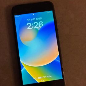 Apple iPhone 8 本体 64G ブラック