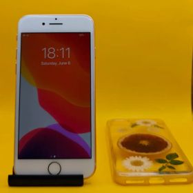 Apple iPhone 8 64GB ゴールド 本体