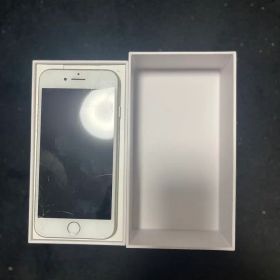 iPhone8本体「シルバー」
