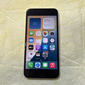 Apple iPhone SE3 第３世代 64GB 本体 ホワイト