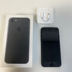 Apple iPhone 7 ブラック 本体