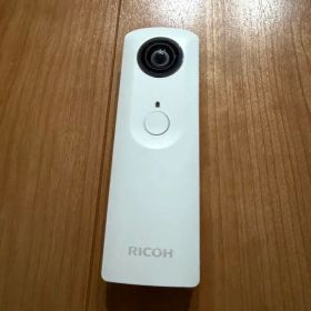 RICOH THETA初代