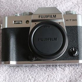 FUJIFILM X-T30 ボディ シルバー ワンオーナー付属品あり