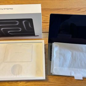 MacBook Pro 14インチ M3 Pro 18GB 2TB 使用頻度低