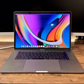 MacBookPro 15インチ 2016 16GB Core i7