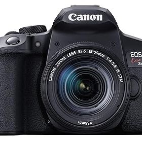 【中古】（非常に良い）Canon デジタル一眼レフカメラ EOS Kiss X10i ダブルズームキット EOSKISSX10I-WKIT