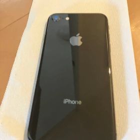 【美品】Apple iPhone 8 本体