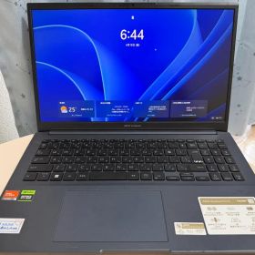 ASUS Vivobook Pro 15 本体