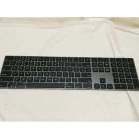 【中古】Apple Magic Keyboard（2018/テンキー付き/A1843） - 英語（US） スペースグレイ MRMH2LL/A【川崎】保証期間1週間
