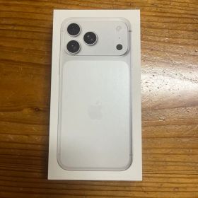 新品未開封 シルバー iPhone17ProMax 256GB