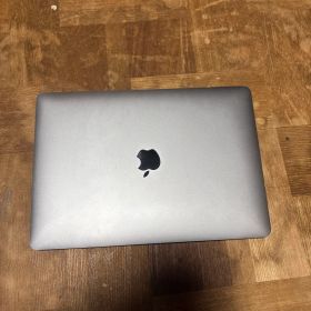 MacBook Air 2020 13インチ i3 8GB 256GB 本体のみ