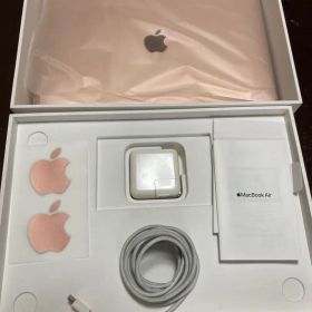 MacBook Air本体 (13-inch, 2020)