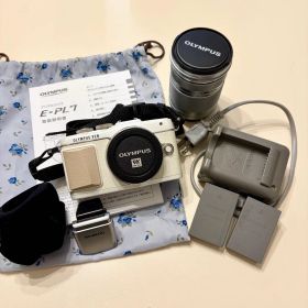 OLYMPUS PEN Lite E-PL7 ホワイト