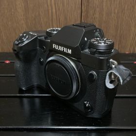 最安値 FUJIFILM X-H1 ミラーレス シャッター数303回