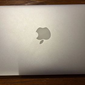 Apple MacBook Air 11.6インチ