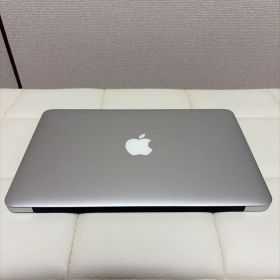 Apple MacBook Air 11インチ Mid 2012