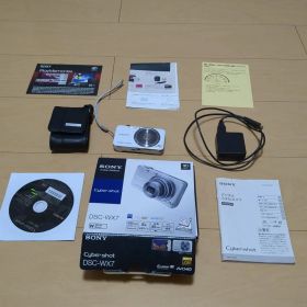 SONY Cyber-shot DSC-WX7 本体と付属品