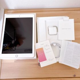 Apple iPad 第6世代 128GB Wi-Fi ゴールド 箱付 画面割れ