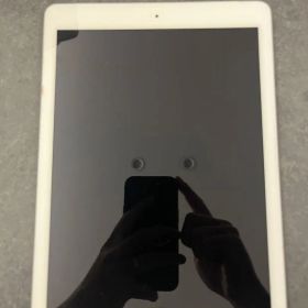 Apple iPad 本体 第6世代 32GB