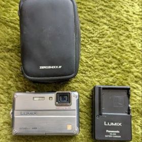Panasonic LUMIX DMC FT2 本体＋おまけ