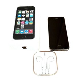 【箱付き】iPhone 5s Space Gray 16 GB docomo