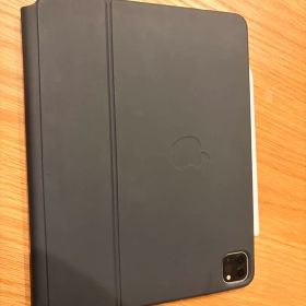 夜*様 iPad Pro第2世代11インチ純正キーボードとApplePencil