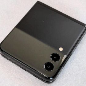 Galaxy Z Flip3 SC-54B ドコモ SIMロック解除 ケース付