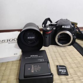 Nikon D5100 デジタル一眼レフ 本体 望遠レンズ ストラップ