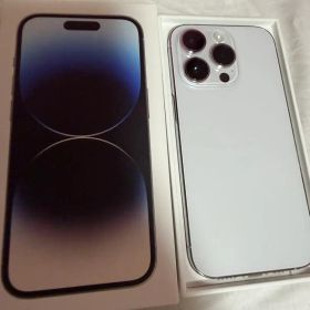 Apple iPhone 14 Pro 本体