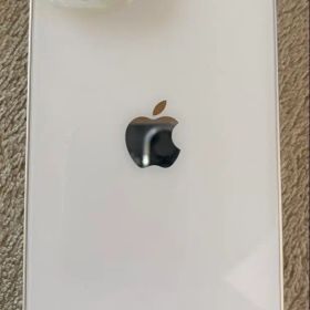 Apple iPhone 14 ホワイト 6.1インチ