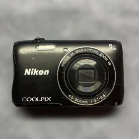 Nikon COOLPIX S3700 コンパクトデジタルカメラ