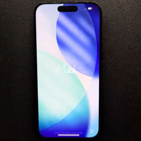Apple iPhone 15 Pro 本体