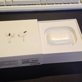 AirPods Pro (第1世代) lightning ワイヤレス充電対応