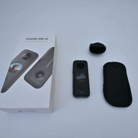 Insta360 ONE X2 本体