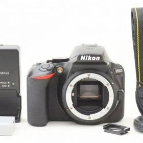 ☆極上美品☆ Nikon ニコン D5600 ボディ Shot数 7,750枚前後！ ♯26060707