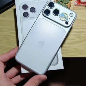 Apple iPhone 17promax 本体