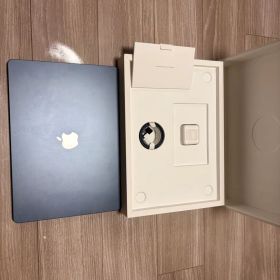 MacBook Air 15インチ M4 2025 24GB 箱付き