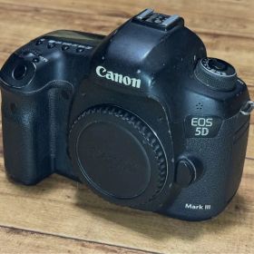 Canon EOS 5D Mark III ボディ