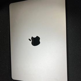 MacBook Air 13インチ（M3, 16GB, 256GB）