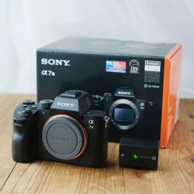SONY α7III ILCE-7M3 ミラーレス一眼 本体
