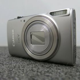 デジタルカメラ Canon IXY650【中古】