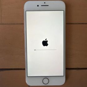 iPhone 8 64GB ゴールド 充電器付き