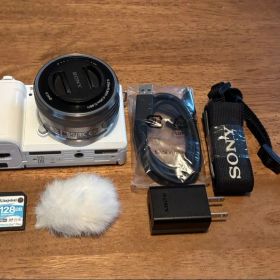 ⭐️SDカードおまけ⭐️SONY ZV-E10 ホワイト パワーズームレンズキット